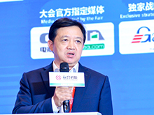 國家科技成果轉(zhuǎn)化基金新能源汽車創(chuàng)業(yè)投資子基金合伙人兼總裁方建華主持“發(fā)掘動力電池產(chǎn)業(yè)鏈價值與機會”主題論壇